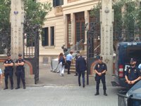 De los Cobos se reúne con los mandos de Mossos, Guardia Civil y Policía