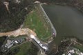 Cientos de personas huyen ante el riesgo de hundimiento de una presa en Puerto Rico