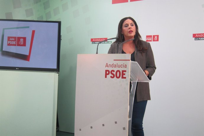 La secretaria de Formación y Nuevos Afiliados del PSOE-A, Ángeles Férriz.