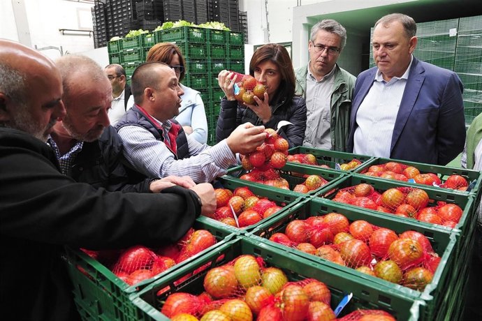 Laracha. A Coruña
A Conselleira Do Medio Rural, Ángeles Vázquez, Acompañada Pola