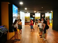 El Museo de Nerja bate récord con unas 27.000 visitas en verano tras la reforma de sus fondos