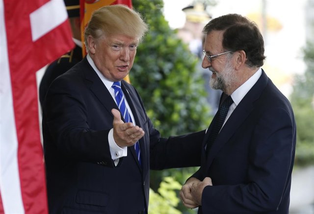Trump saluda a Rajoy en la Casa Blanca 