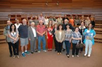El grupo de argentinos que participa en el programa 'Siente Castilla y León' visita las Cortes