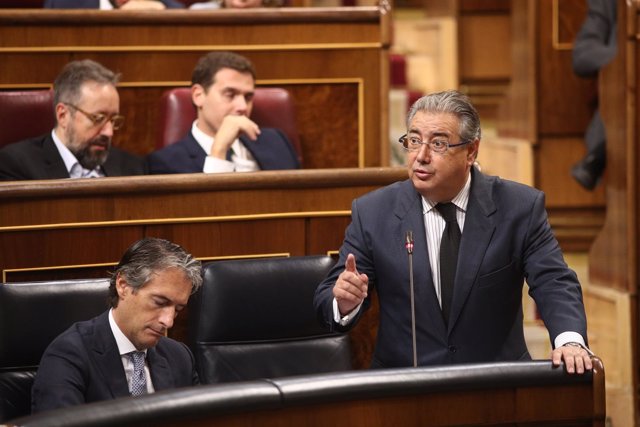 Juan Ignacio Zoido en la sesión de control al Gobierno en el Congreso