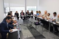 Andalucía plantea medidas contra la sequía como bonificar intereses de los préstamos y ayudas para llevar agua al ganado