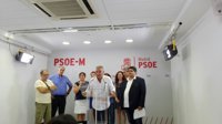 El precandidato a las primarias del PSOE-M Manuel Lucas ofrece su apoyo a Juan Lobato 