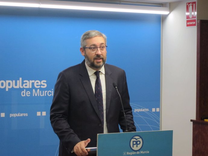  El Portavoz Del PP De La Región De Murcia, Víctor Martínez