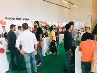 Más de 2.200 personas conocen las 140 referencias expuestas en los Salones del Aceite y del Vino en 'Andalucía Sabor'