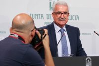 Jiménez Barrios dice que lo importante es la "unidad de acción" con diálogo frente al "disparate" en Cataluña
