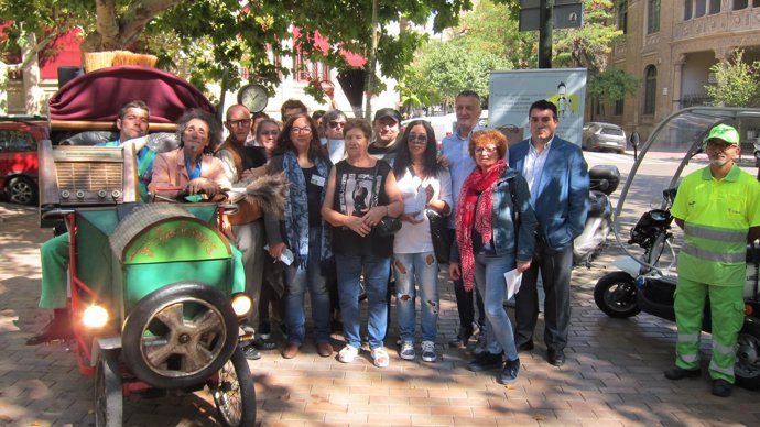 Proyecto para promover la recogida de excrementos caninos en Zaragoza