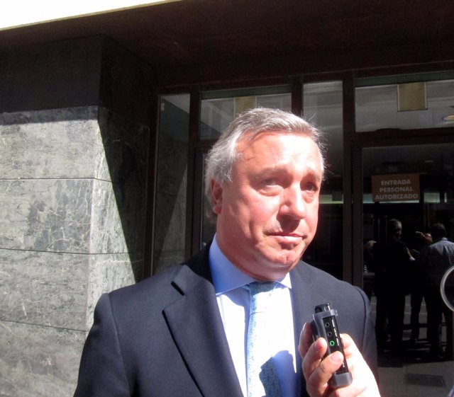 Andrés Martín de Paz, tras declarar en el juzgado.                      