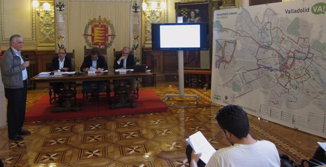 Presentación de la modificación de líneas de Auvasa