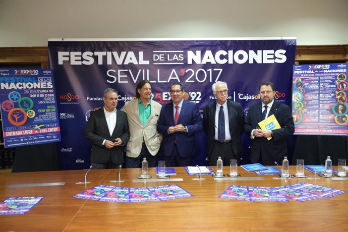 Fundación Cajasol participa por segundo año en el Festival de las Naciones