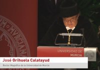 Rector UMU pide que se establezcan vínculos de solidaridad ante la barbarie y lamenta los días oscuros que se viven