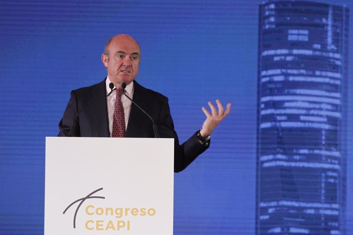 Luis de Guindos inaugura la jornada del I Congreso Iberoamericano 