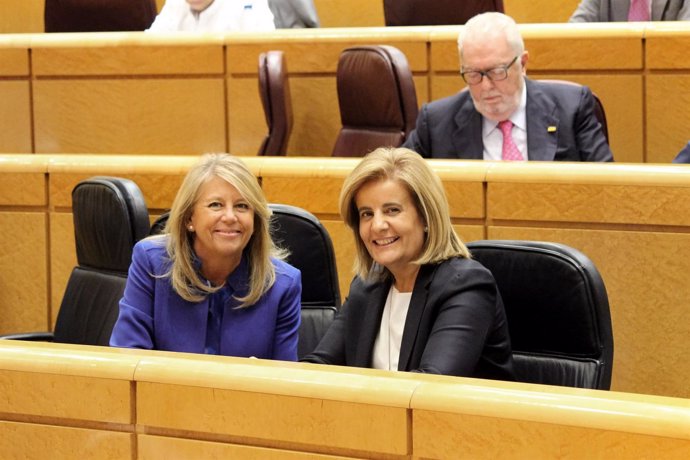 Angeles Muñoz alcaldesa de marbella con ministra de empleo fatima bañez