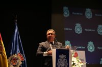 Zoido subraya la labor "intachable" de la Policía para hacer cumplir la ley