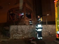 Un herido y dos edificios desalojados en la explosión de una bombona en un piso de Jerez