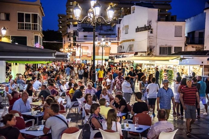 Turistas en Torremolinos