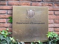 Directores de centros piden a Enseñanza un cese temporal de sus cargos por el 1-O