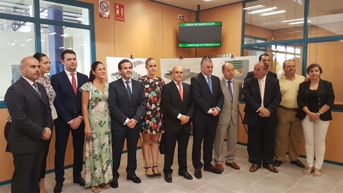 El consjeero Javier Carnero inaugura la nueva Estación de ITV de Sanlúcar