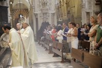 El obispo de Córdoba urge a los laicos a que "tomen conciencia de su imprescindible papel" en la Iglesia