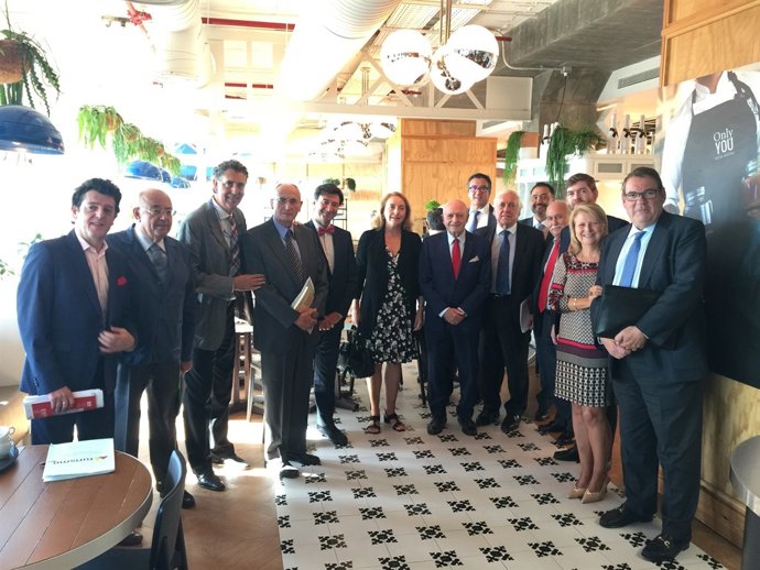 La Mesa del Turismo se reúne con la Marca España