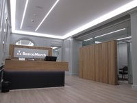 Banca March actualiza la imagen de su oficina de Sant Miquel y prevé la remodelación de otras 32