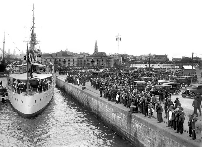 LLegada a Montevideo del Principe de Gales Eduardo de Windsor en el aÒo 1925.