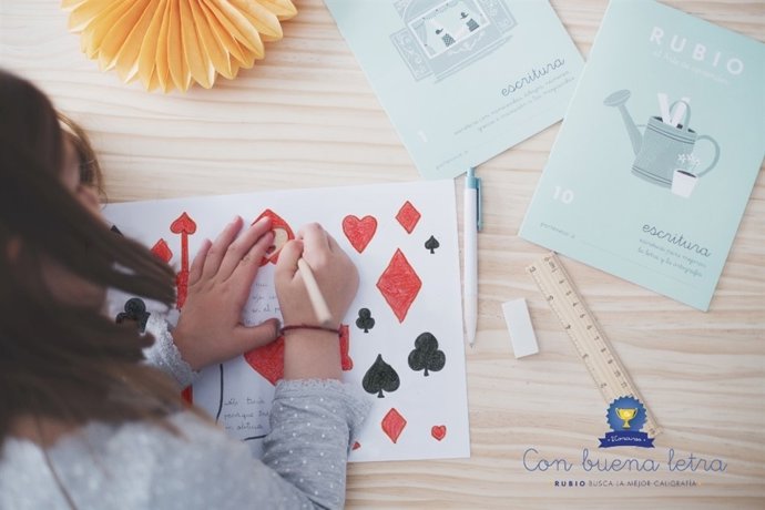 Rubio realiza un concurso de escritura