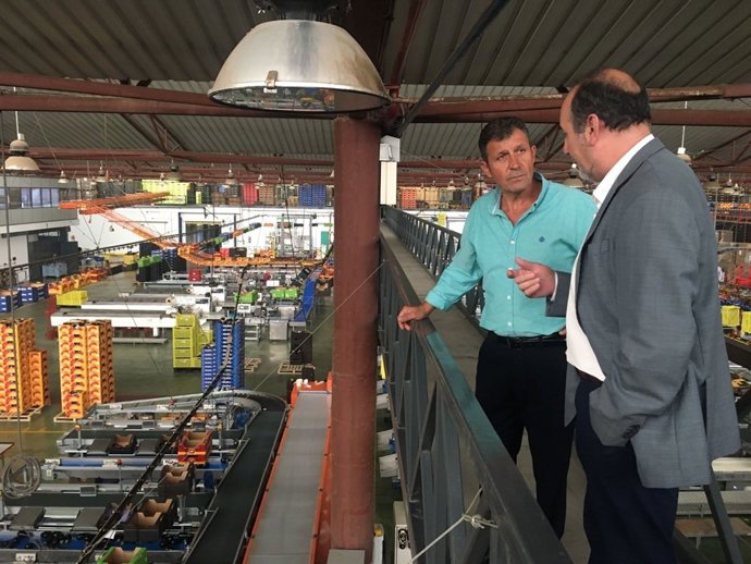 Ortíz Bono visita la cooperativa San Isidro Labrador