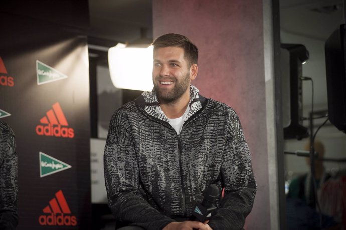 Felipe Reyes en un acto con adidas