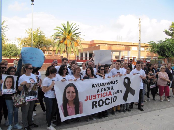 CONCENTRACIÓN FRENTE AL PALACIO DE JUSTICIA