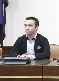 Yáñez replica a Del Olmo que difícilmente se puede negociar el presupuesto si aún no tienen el borrador