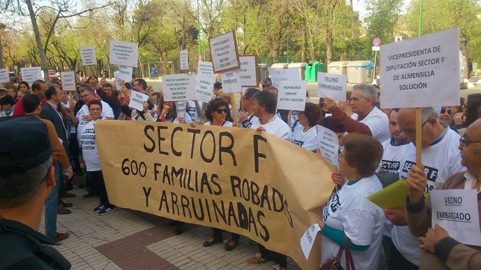 Protesta de los afectados del Sector F.