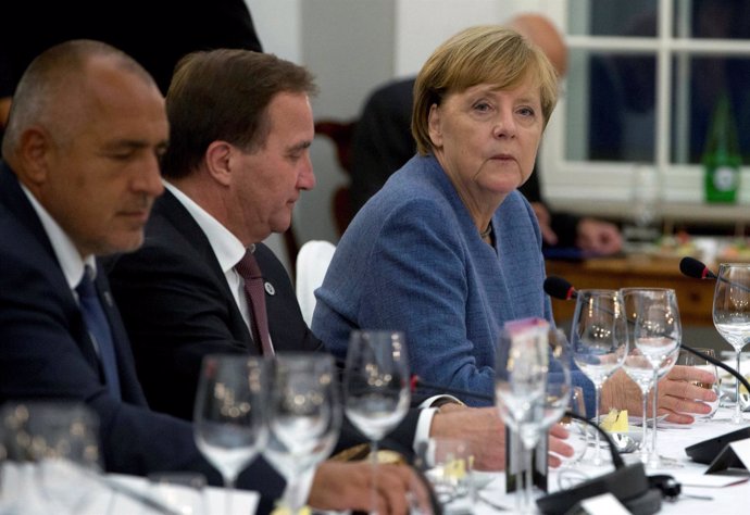 Angela Merkel en la cena de los líderes de la UE en Tallín