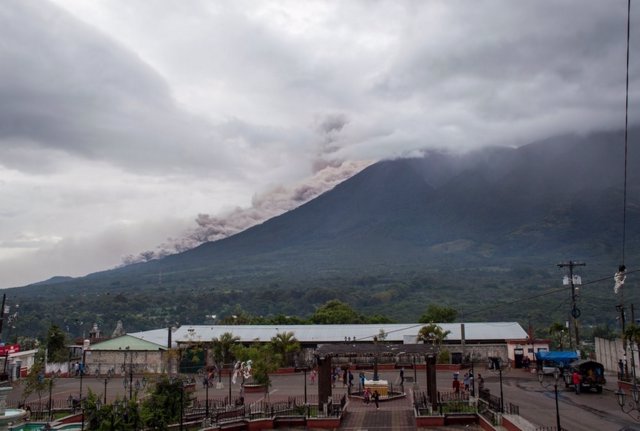 Volcán de fuego en Guatemala