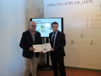 Diputación y Correos editan 400 sellos conmemorativos del 20 aniversario de 'Jaén, paraíso interior'