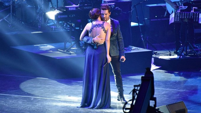 DAVID BISBAL Y CHENOA