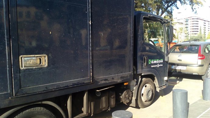 Camión de recogida de basuras de Emaya