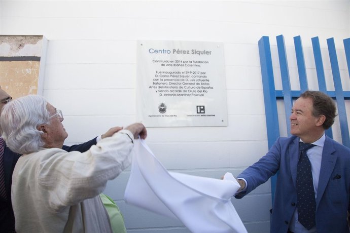 Carlos Pérez Siquier inaugura el centro que albergará su obra fotográfica