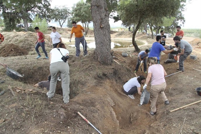 HALLAN UN REFUGIO ANTIAÉREO
