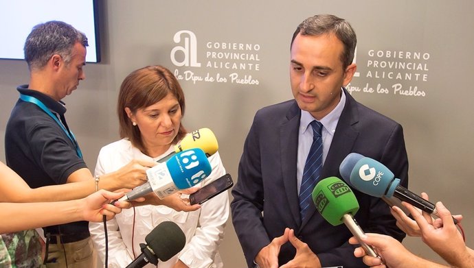 Isabel Bonig y César Sánchez, este viernes