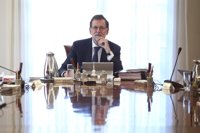 Rajoy seguirá en Moncloa con su equipo la jornada y Pedro Sánchez lo hará desde Ferraz