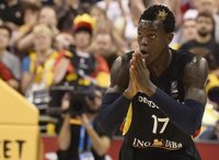 Detienen al alemán Schröder por una pelea en un bar