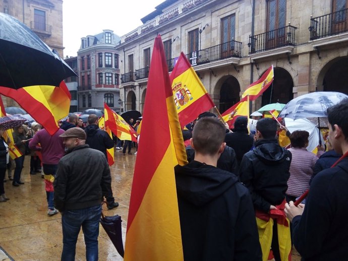 Concentración de Denaes en Oviedo