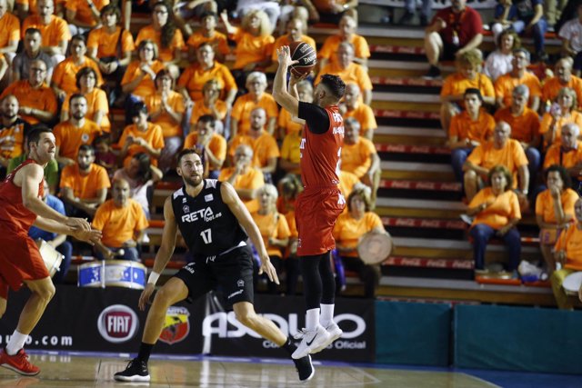 Montakit Fuenlabrada se estrena con victoria en ACB