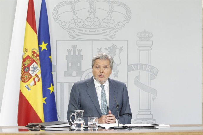 Iñigo Méndez de Vigo tras el Consejo de Ministros
