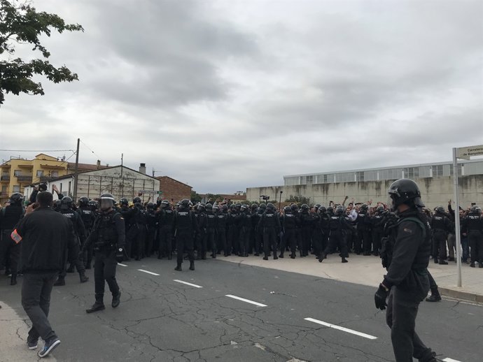 Guàrdia Civil a Sant Julià de Ramis aquest 1-O