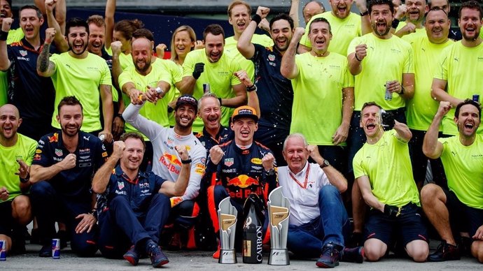 Max Verstappen Daniel Ricciardo Malasia